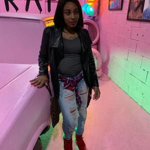 Meet your Posher, Tiara